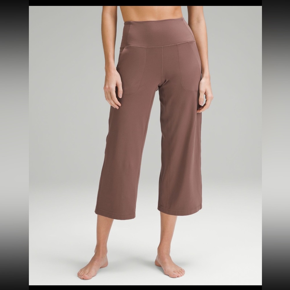 Lululemon Align high rise cropped pant
